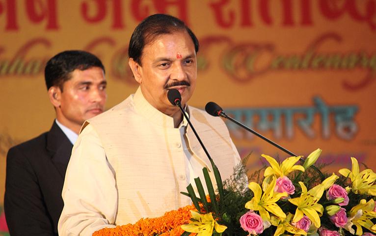 05-Dr. Mahesh Sharma addressing4.jpg